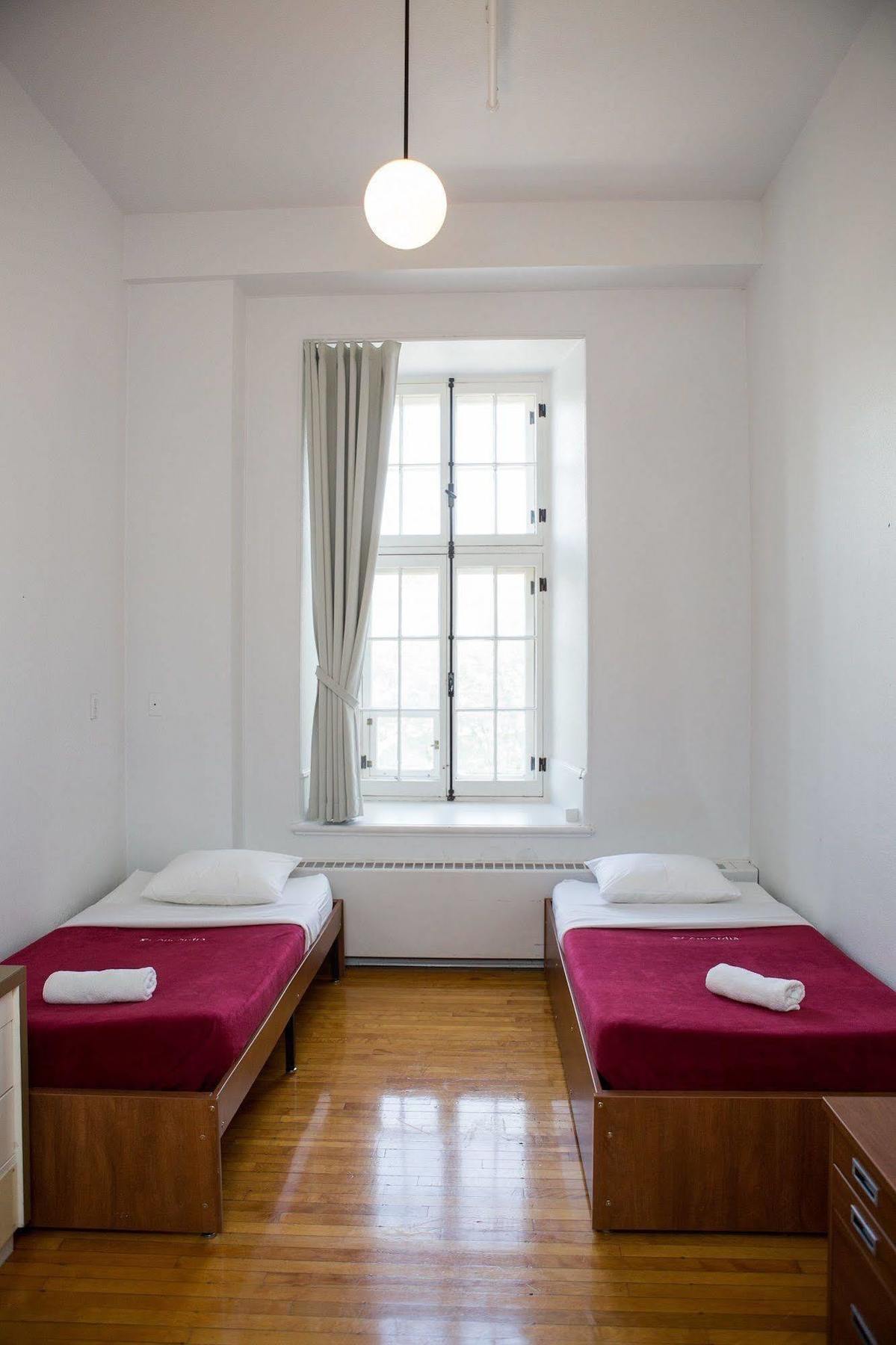 The Grey Nuns Residence By Concordia University Μόντρεαλ Εξωτερικό φωτογραφία