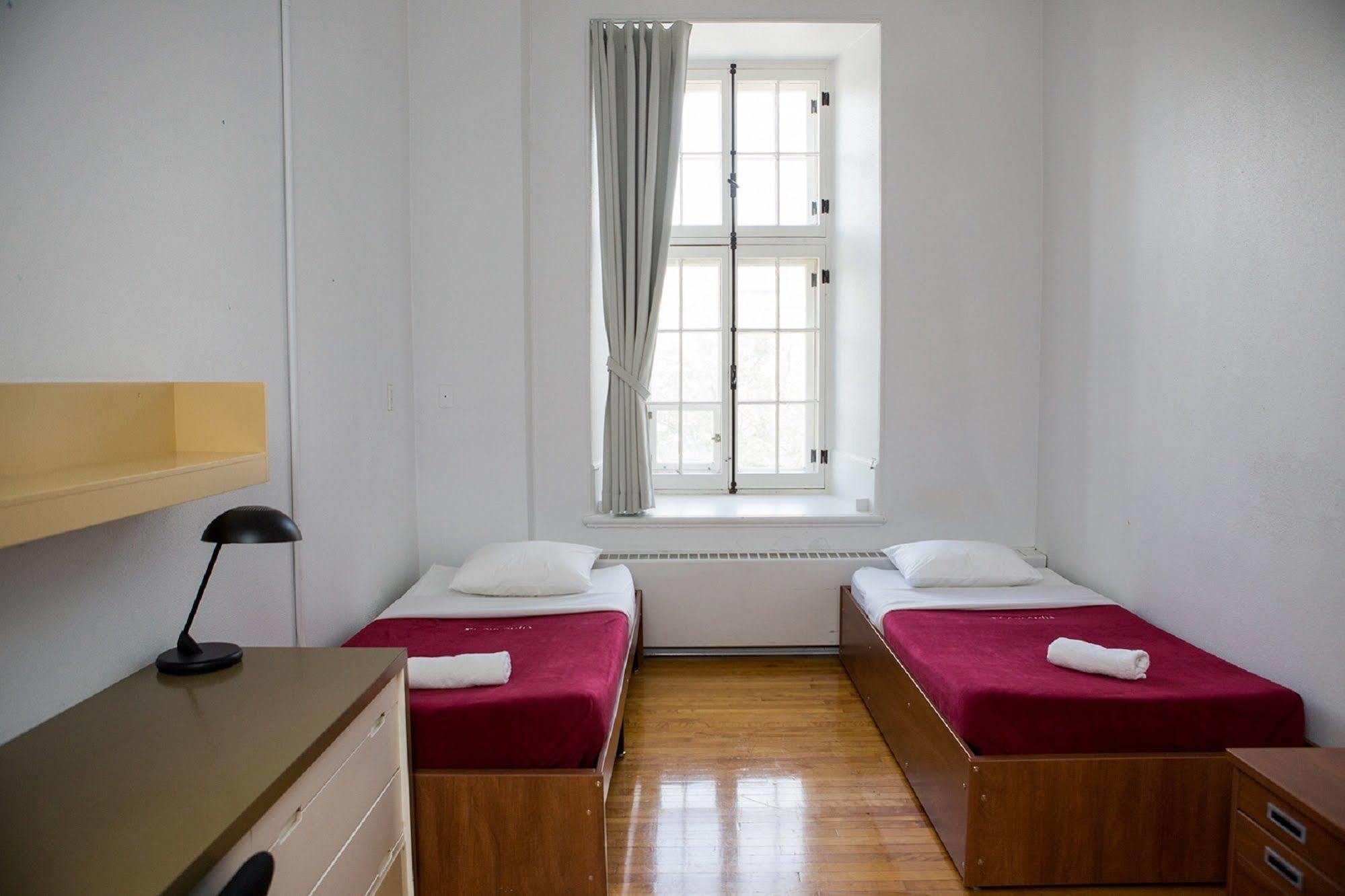 The Grey Nuns Residence By Concordia University Μόντρεαλ Εξωτερικό φωτογραφία
